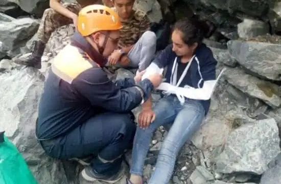 Спасатели эвакуировали в горах Алматы группу подростков, есть пострадавшие