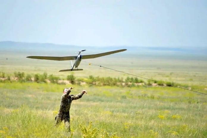 Военный самолет