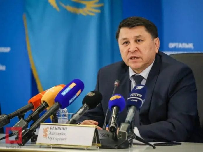 Жандарбек Бекшин