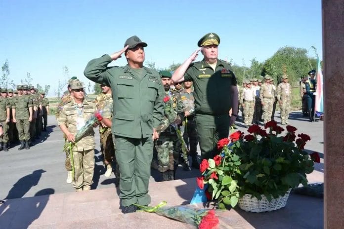 Цветы военные