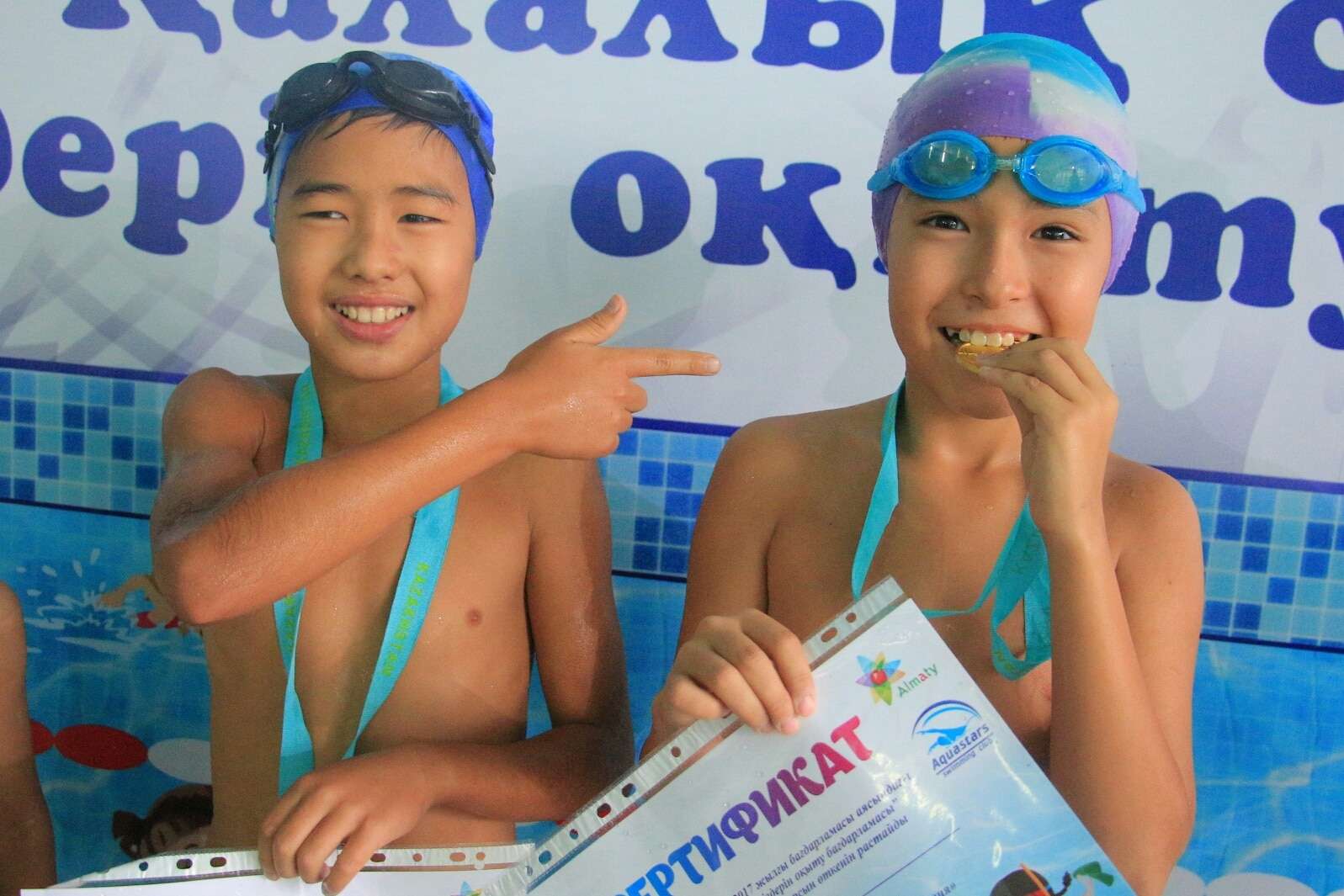 В Алматы более тысячи детей бесплатно обучились плаванию в этим летом 1 Плавание, дети