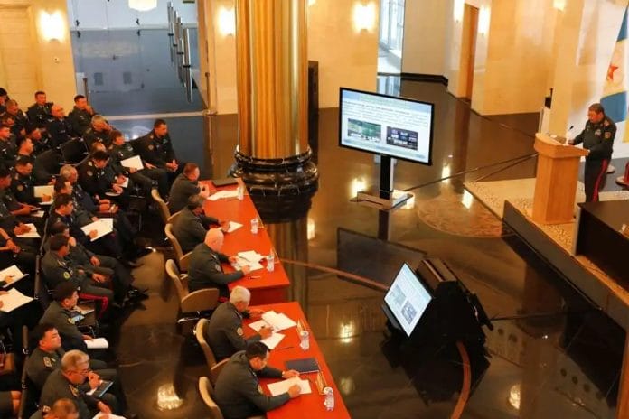 Сакен Жасузаков, лекция