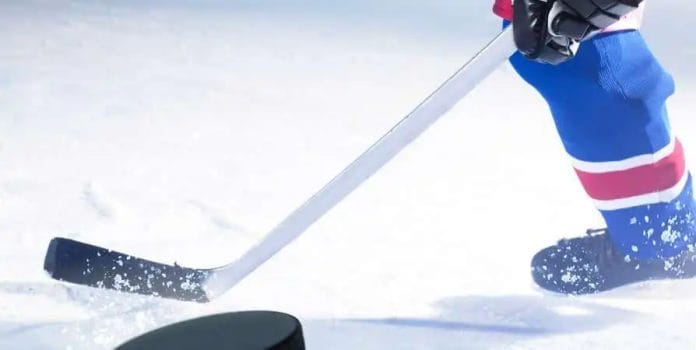 Хоккей с шайбой