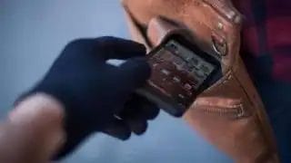 Кража мобильных телефонов