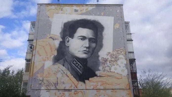 Мурал Бауыржан Момышулы