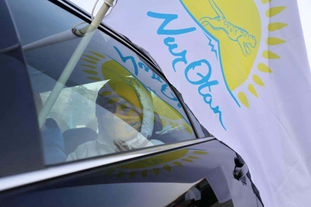 Nur Otan, автомитинг