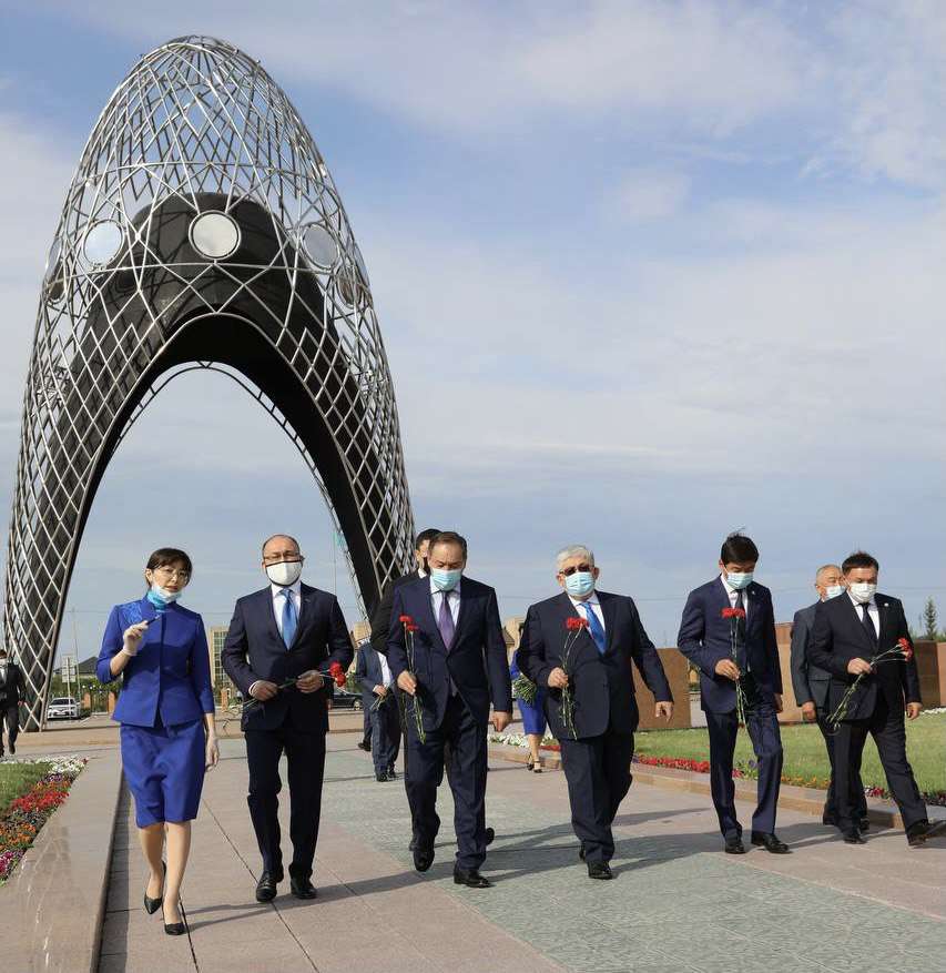 Сегодня в Казахстане - день памяти жертв политических репрессий