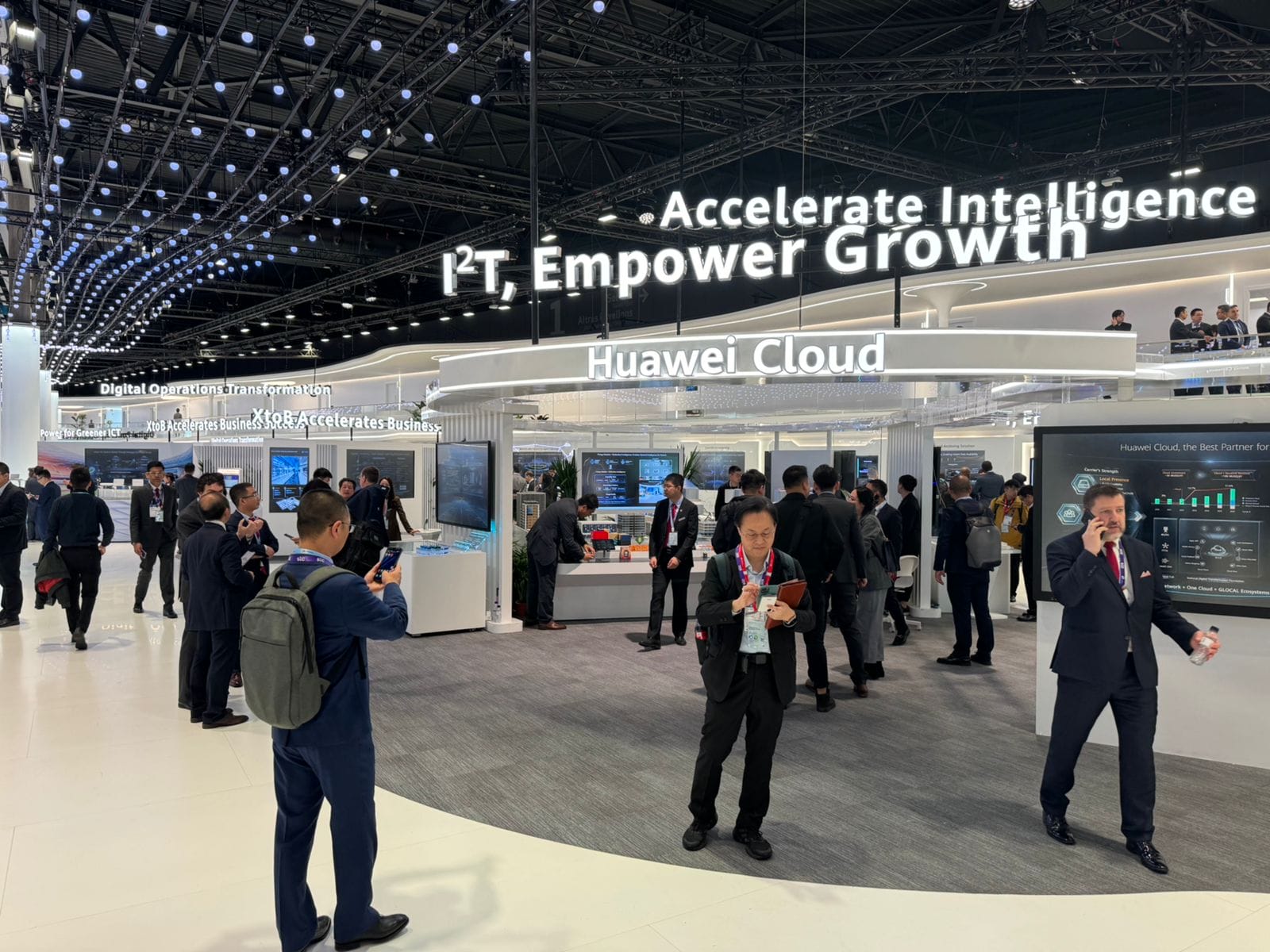 Вместе с Huawei: операторы впервые запустят 5.5G сеть